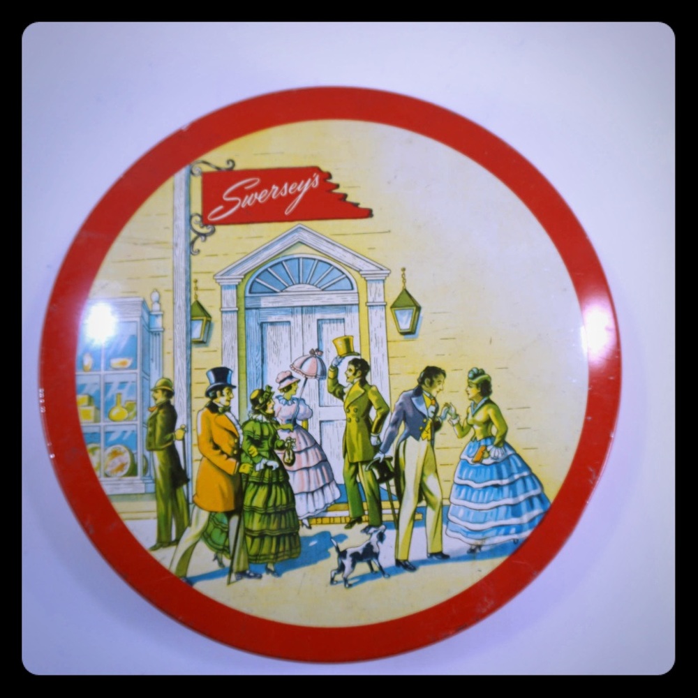 Vintage Candy Tin, Swerseys Candy Tin Can